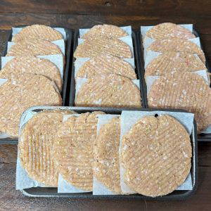 4x Cracked Black Pepper Chicken Burgers