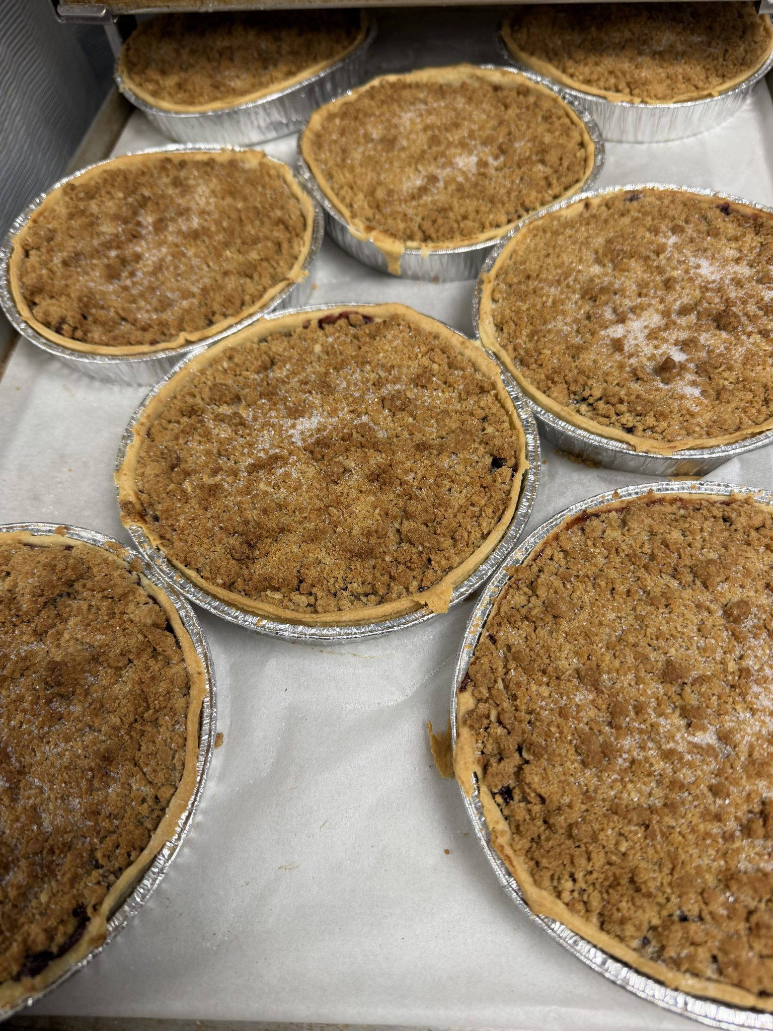 Apple & Blackberry crumble pie